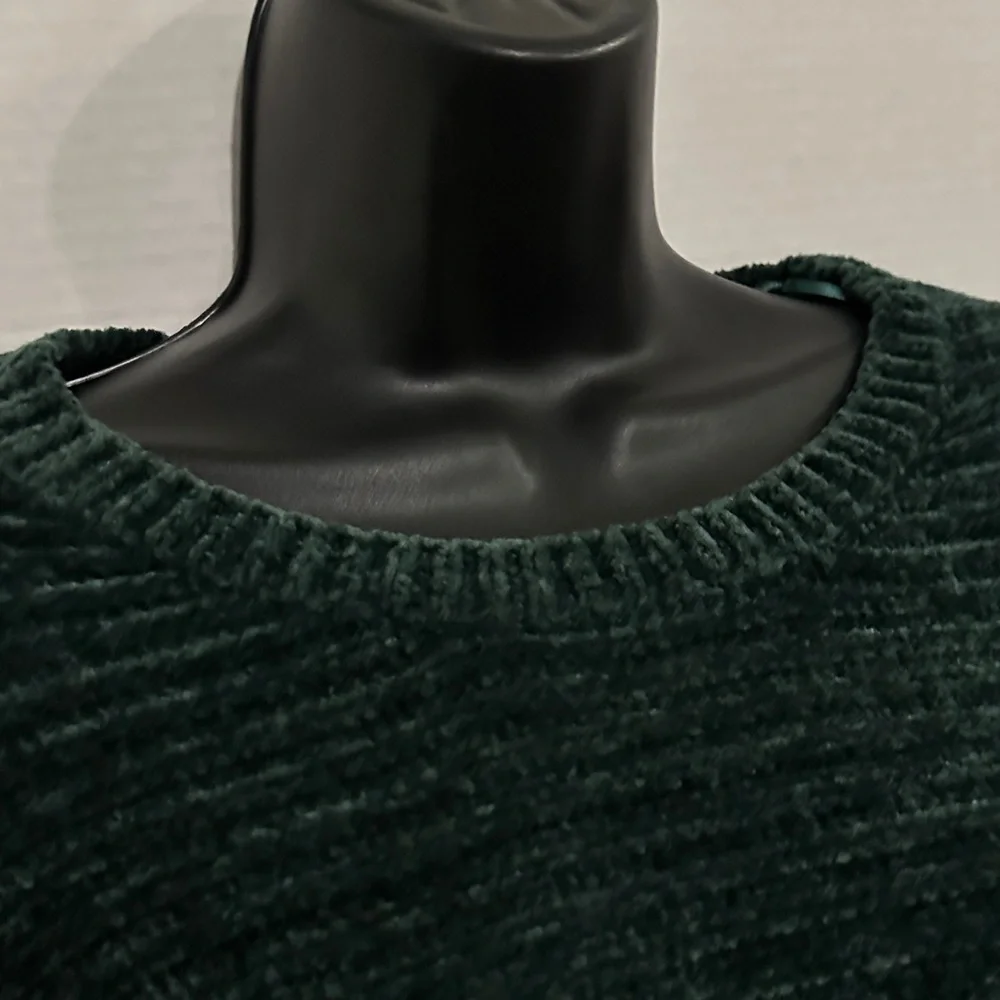 Pink Rose Women's Dark Green chenille Sweater small